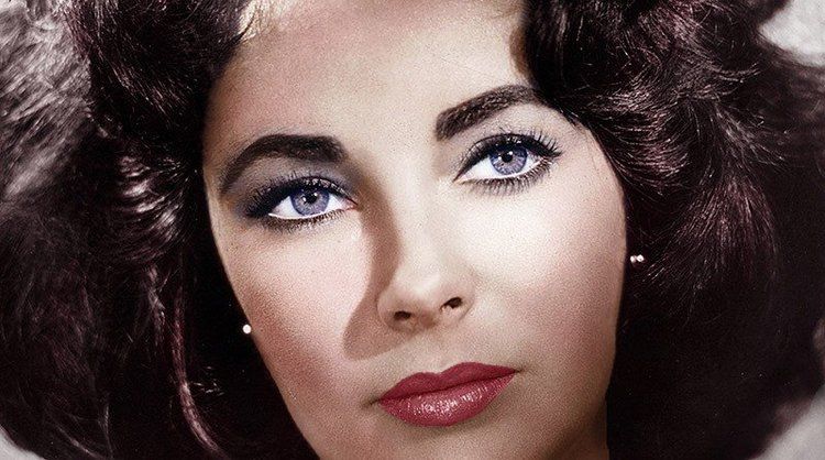 Elizabeth Taylor, the actress and the character, touch down at Paradise Theatre