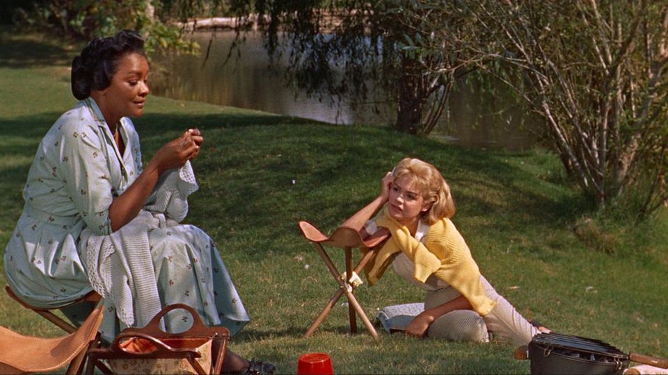 'Imitation of Life' fails at anti-racism by elevating prettiness over ugly truths.